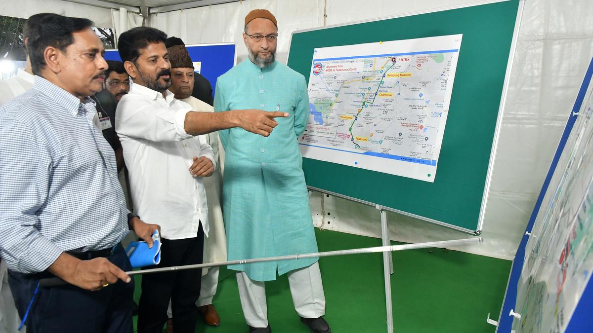 Revanth forces second phase of Metro Rail expansion to bring facility
